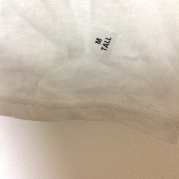 Express - Graphic Tee - Picture 4 of 5